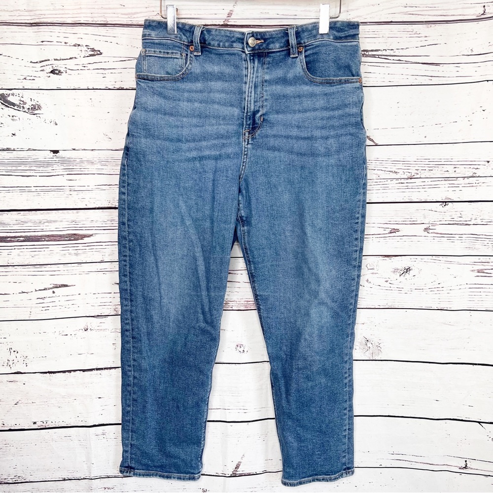 American Eagle mom jeans short length
